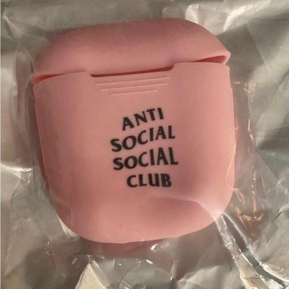 *NWT* Anti Social Social Club (ASSC) Rubber Air Pod Case - Picture 1 of 11